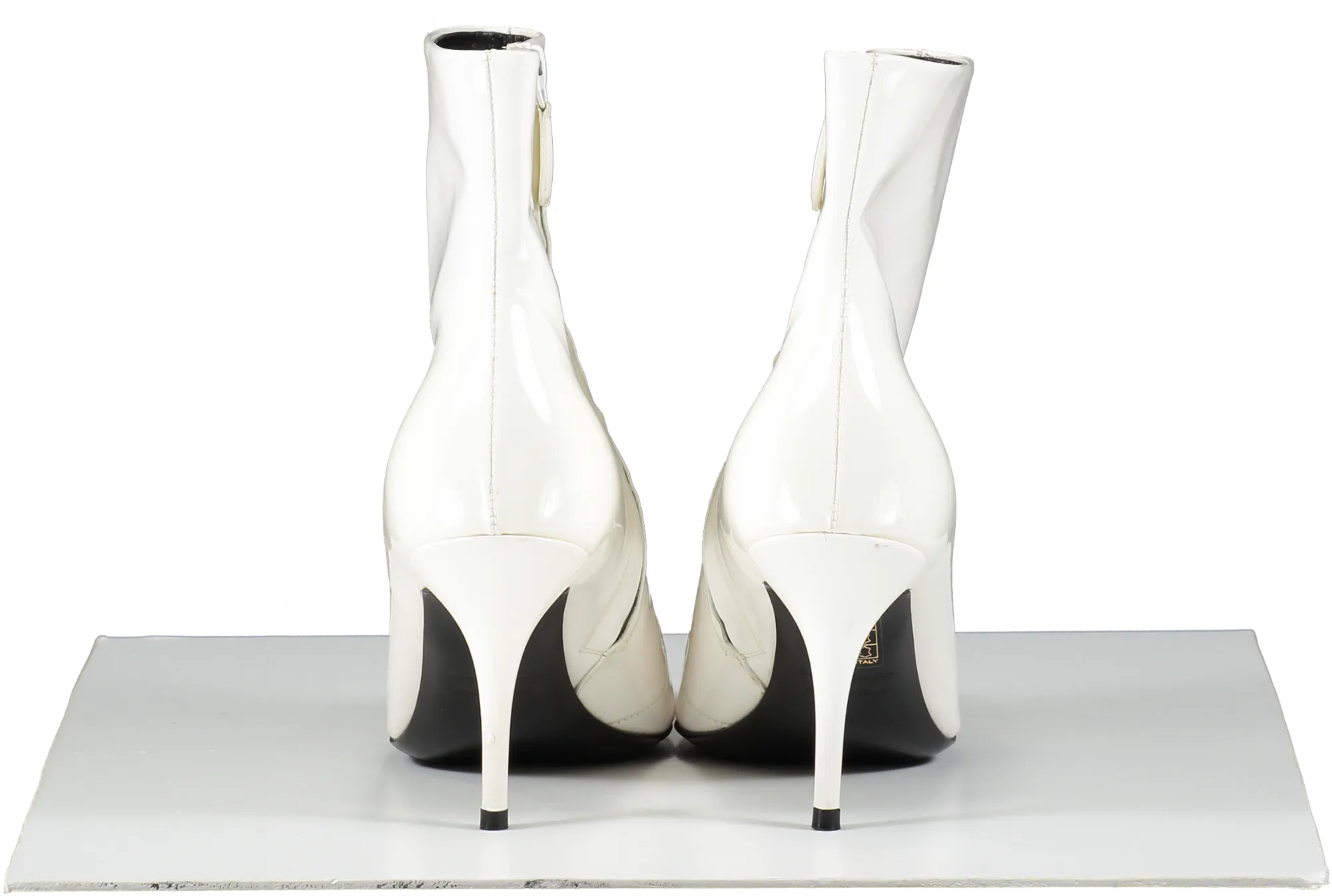 BALENCIAGA  Bb White Patent Leather Kitten Heel Ankle Boots UK 6 EU 39 