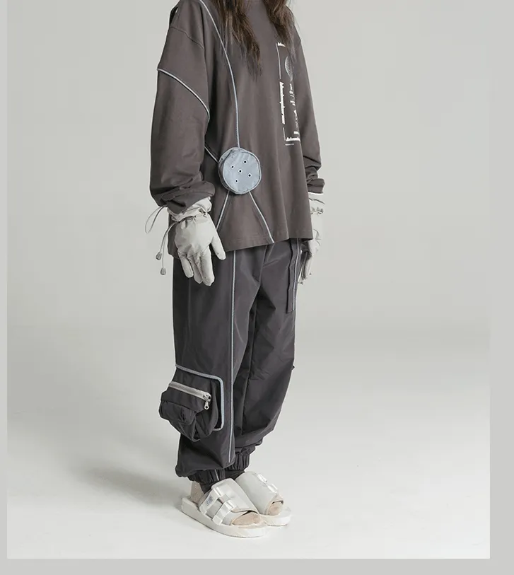 Multi-pocket loose tooling closing beam pants