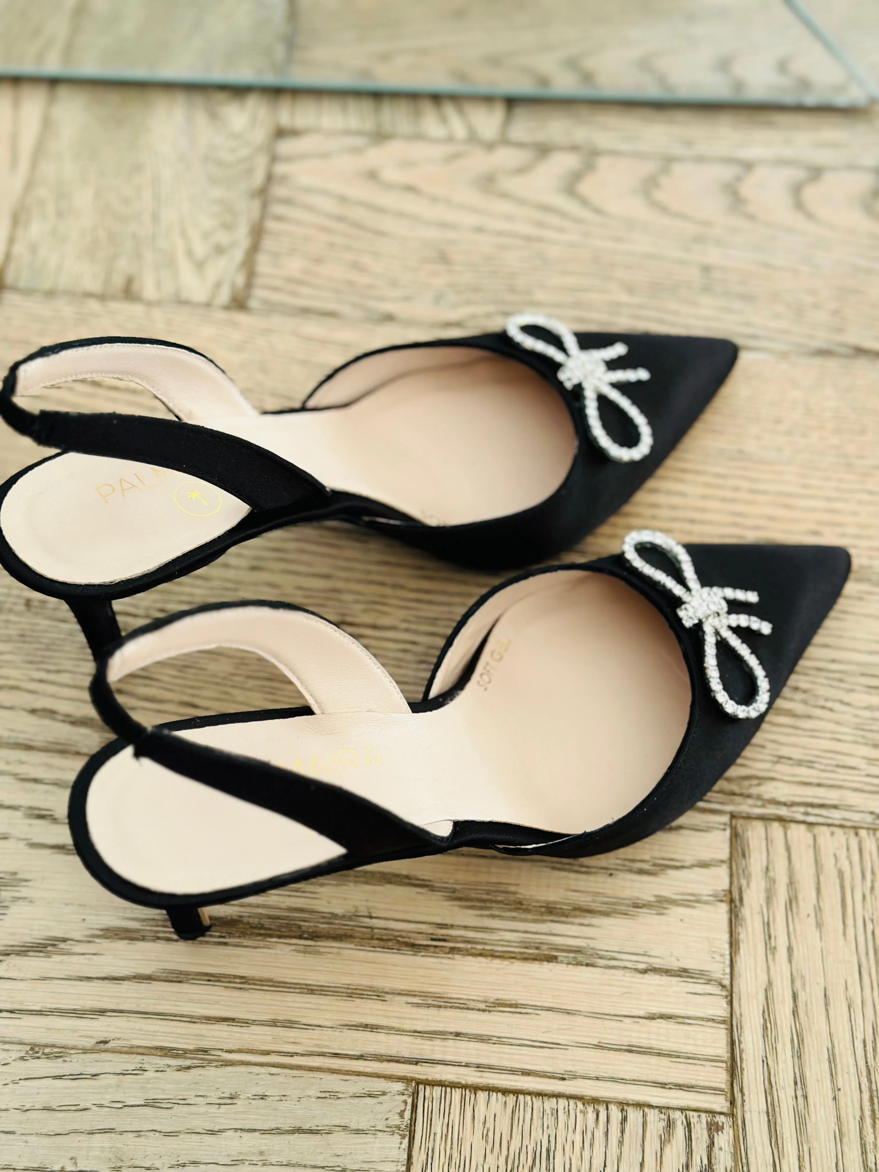 SAMPLE SALE Black bow heels size 40