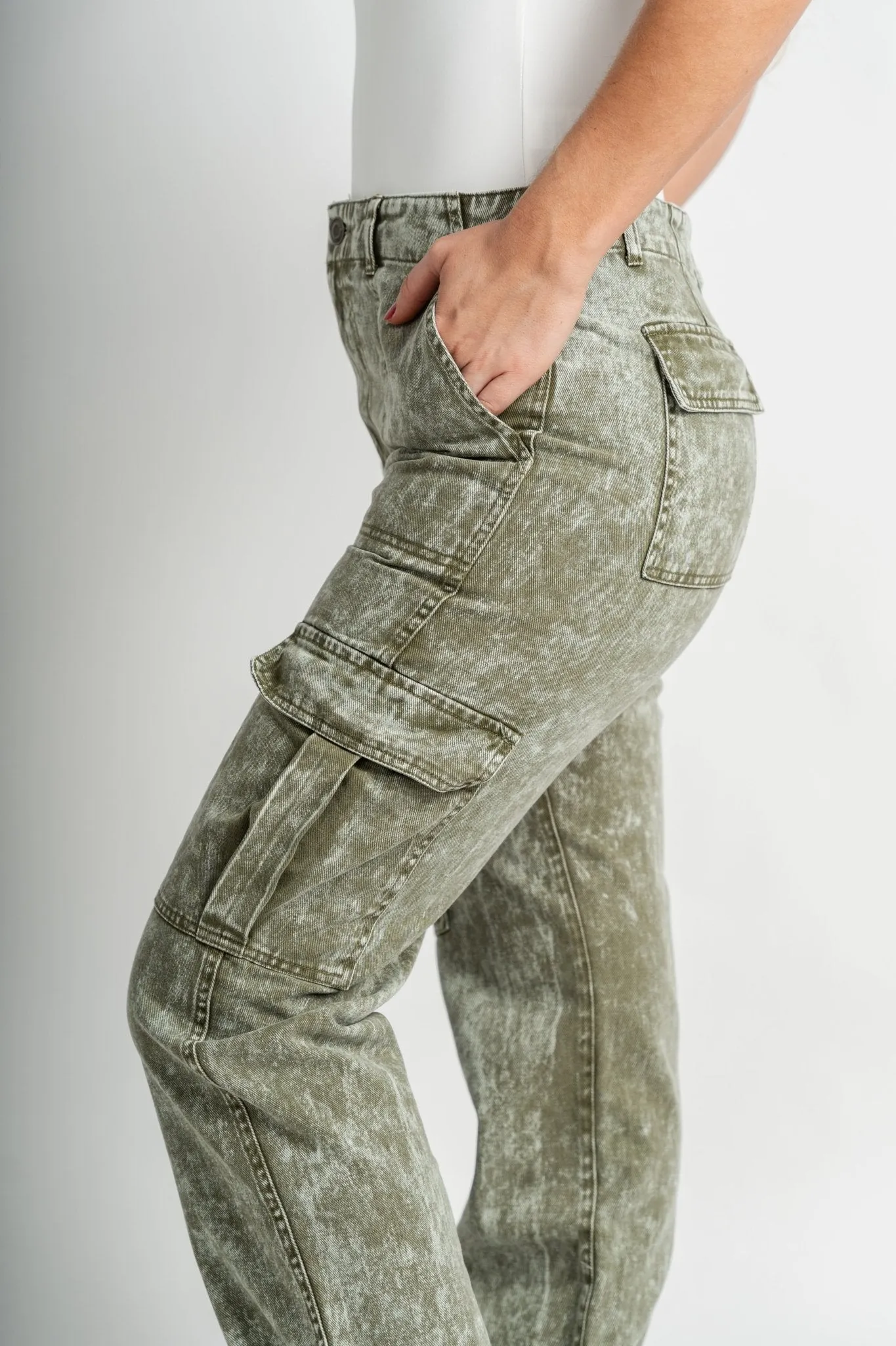 Washed cargo denim jeans olive