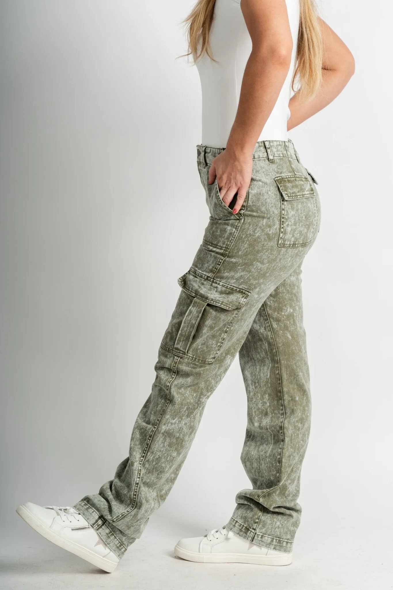 Washed cargo denim jeans olive